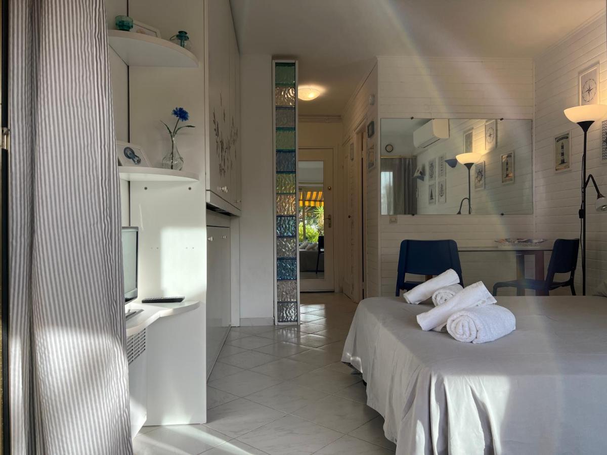 וילנב-לובה Blue Terrace Apartment - Marina Baie Des Anges מראה חיצוני תמונה